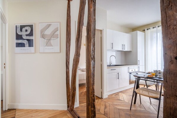 Interior - 4.Two Bedrooms#Champs Elysées#Arc de Triomphe#AC (Paris)