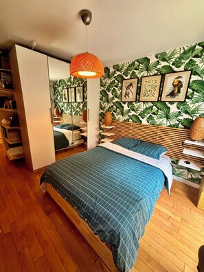 1 bedroom, iron/ironing board, WiFi, bed sheets - Bel Appartement Avec Jardin Privé à 500m de Paris (Bagnolet)