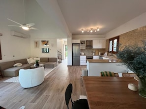 Living area - Hera Holiday Home - Pine Bay (Pissouri)