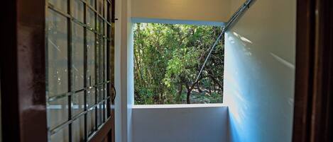 Elite Studio Suite | Garden view