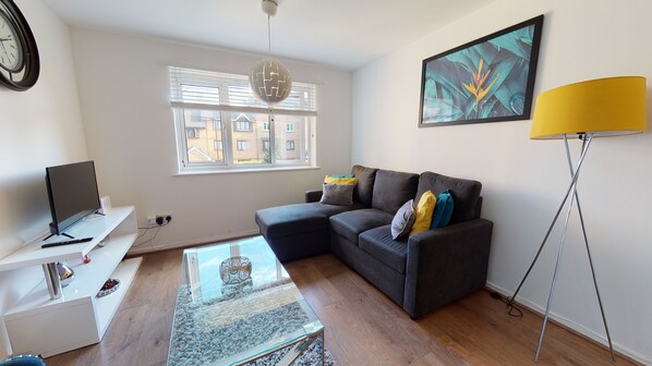 Apartment | Living area - 4guests-parking-2br-familyfriendly (London)