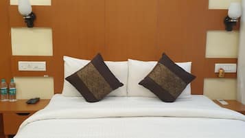 Free WiFi, bed sheets