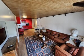 TV - Apartment close to the ski slopes (Prada Laax) (Laax)