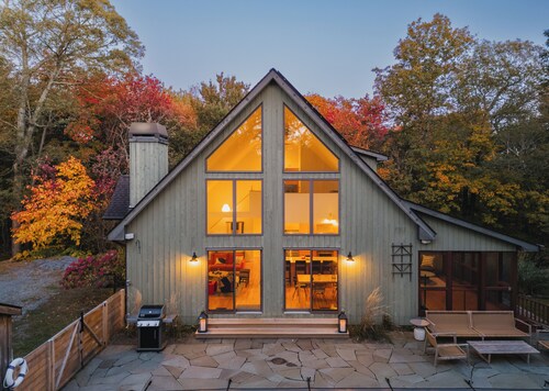 Cold Spring Mountain Retreat: Secluded Oasis