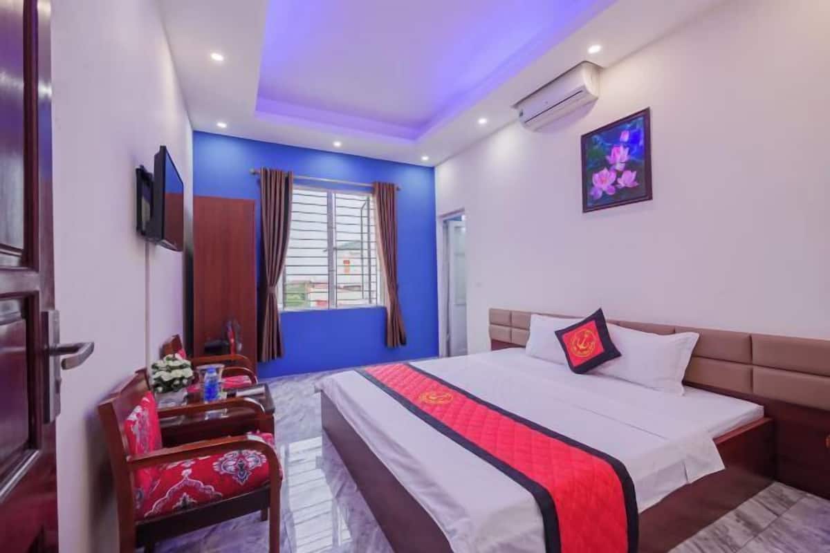 Soundproofing, free WiFi