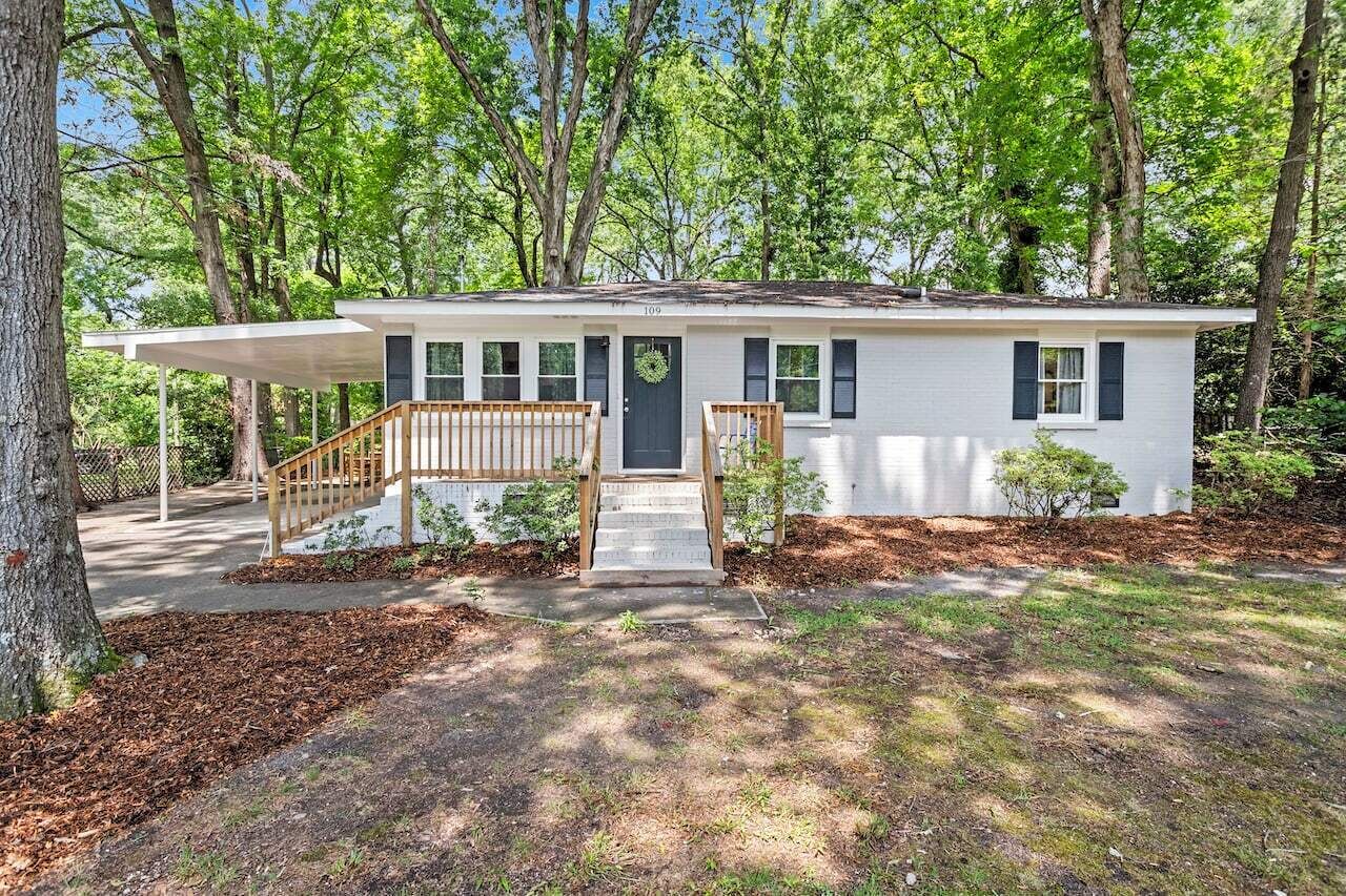 Fenced In|Updated|Pets OK|3 Bed 2 Bath|Walkable DT