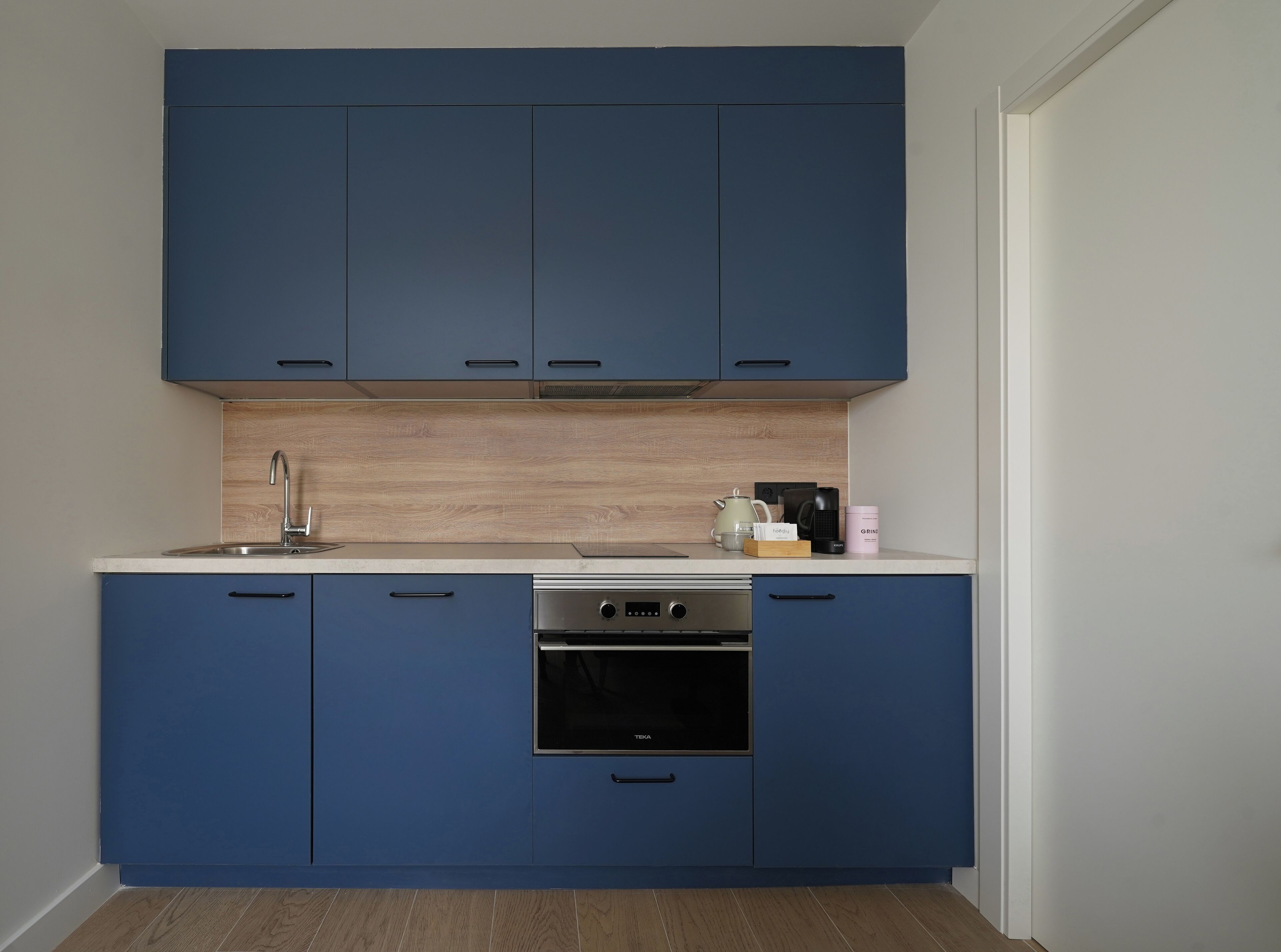 1 Bedroom Apartment with Terrace | Private kitchen | Fridge, microwave, stovetop, dishwasher