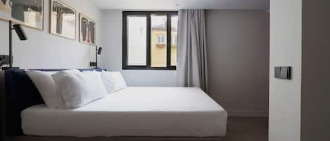 Medium Studio with Kitchen | 1 quarto, roupas de cama premium, cofres nos quartos