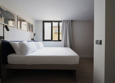 Medium Studio with Kitchen | 1 bedroom, premium bedding, in-room safe, individually decorated