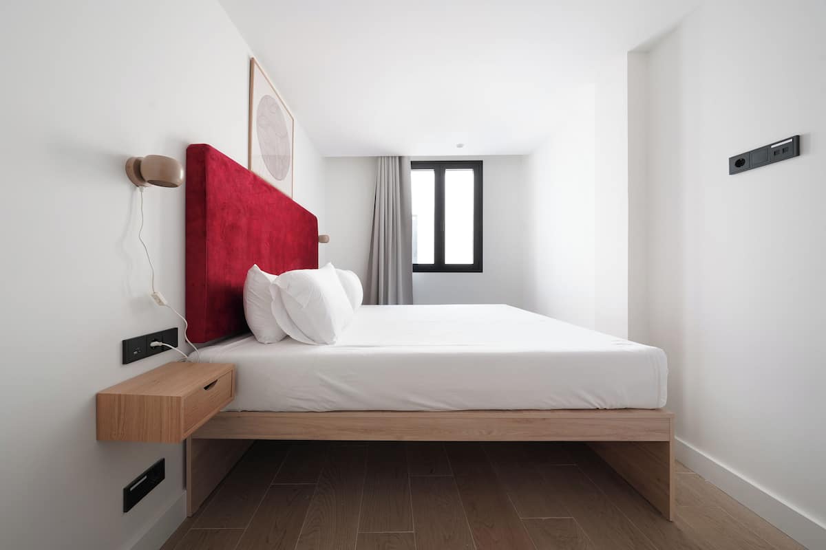 1 Bedroom Apartment | 1 camera, biancheria da letto di alta qualità, una cassaforte in camera
