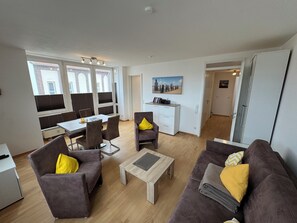 Fernseher, Stereoanlage