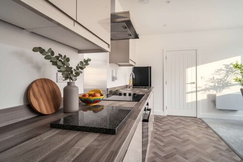 Fabulous Bright 1BED Apartment in Central Wrexham