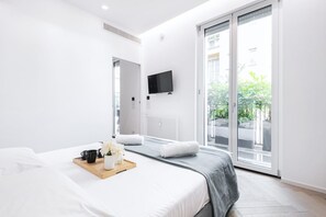 1 habitación, tabla de planchar con plancha, wifi y ropa de cama