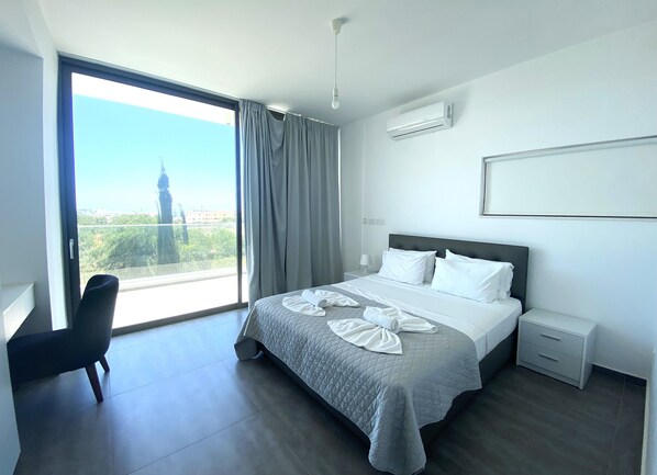 4 dormitorios, tabla de planchar con plancha, wifi gratis y ropa de cama