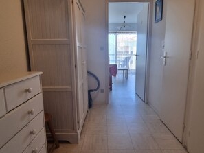 Interior - Beautiful 1-bedroom apartment, parking, pets allowed, near the golf course (Saint-Jean-de-Monts)