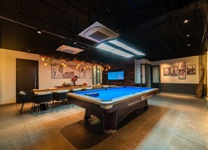 Game room - Cozy Front Beach House wid Private Beach (Nha Trang)