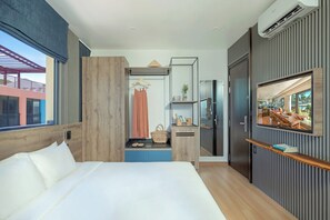 Family Apartment, Ocean View | Egyptian cotton sheets, premium bedding, down comforters, pillowtop beds - Cozy Front Beach House wid Private Beach (Nha Trang)
