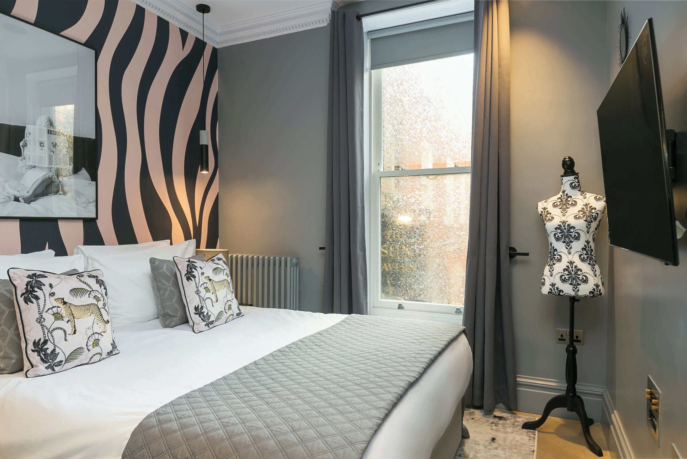 1 chambre, fer et planche à repasser, Wi-Fi, draps fournis