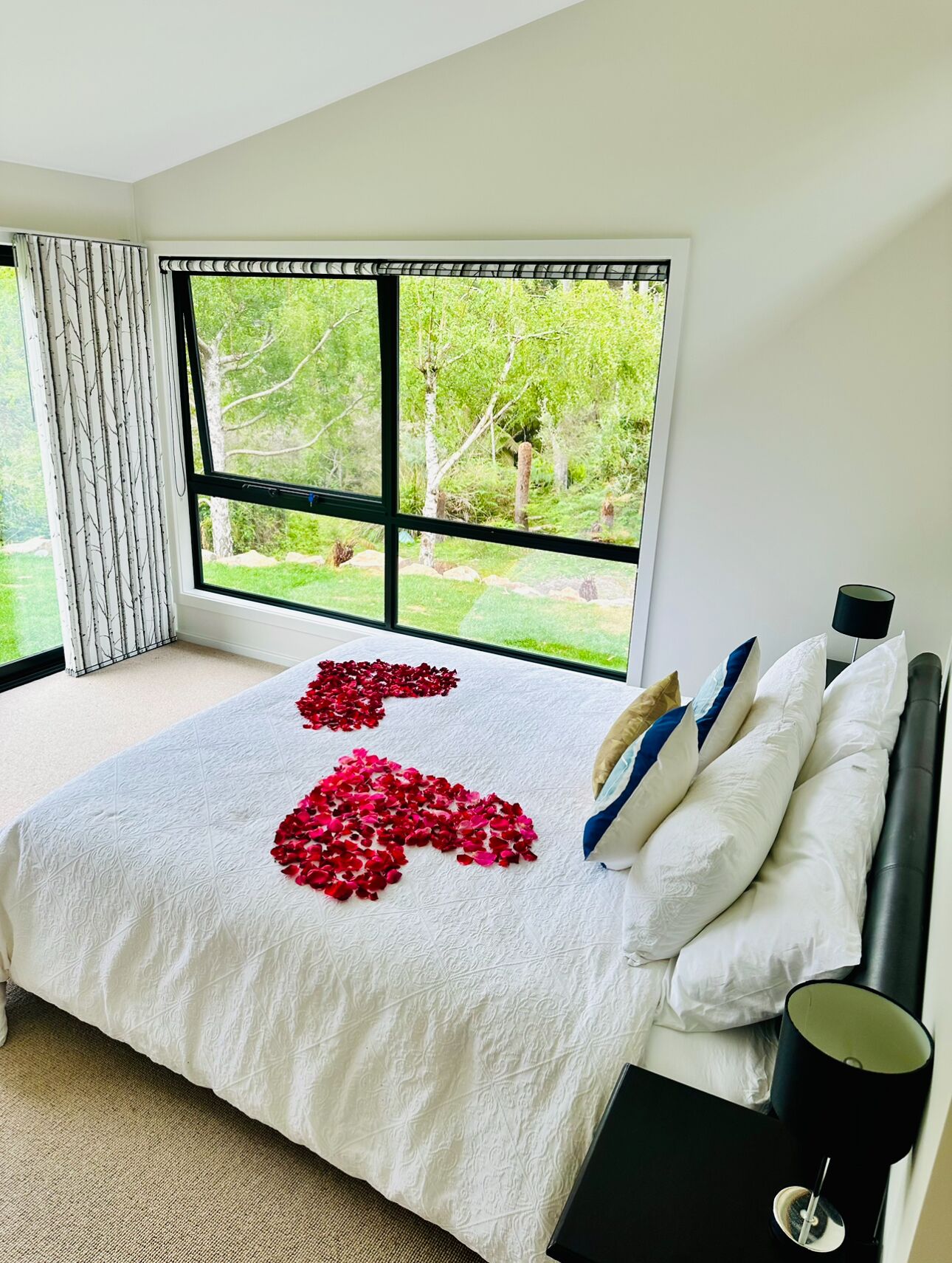 2 室のベッドルーム、アイロン / アイロン 台、WiFi、ベッドシーツ