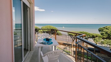 公寓 (1 Bedroom) | 露台