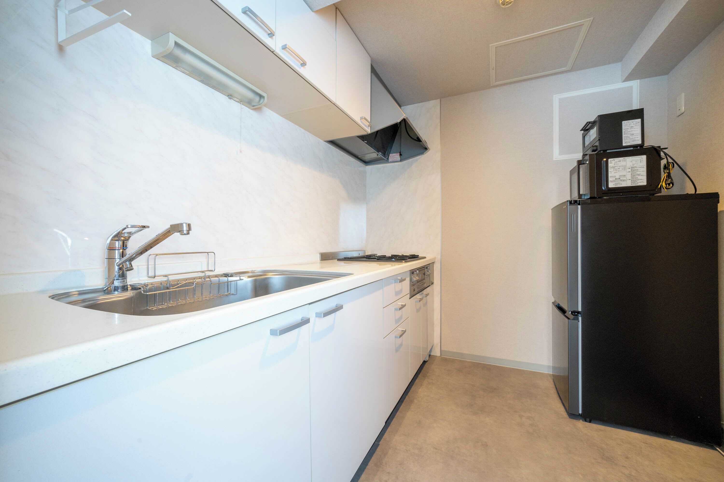 패밀리룸 | 전용 주방 | 대용량 냉장고, 전자레인지, 쿡탑, 전기 주전자