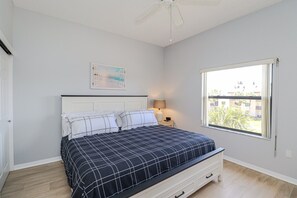 2 dormitorios, tabla de planchar con plancha, wifi gratis y ropa de cama