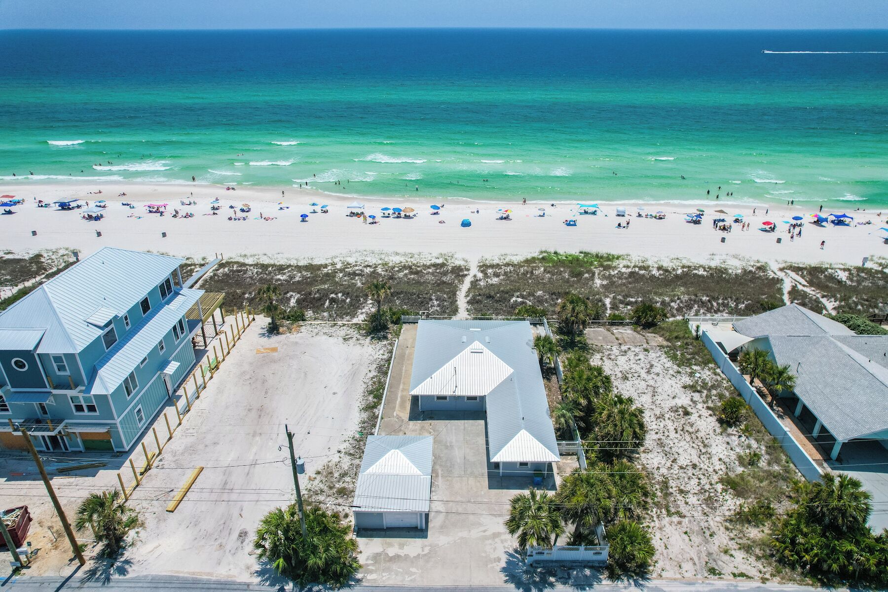 Elegance at Oleander. Classic Florida Cottage Perfect for your family