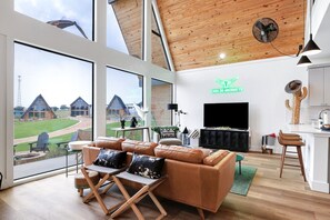 Smart TV, books, stereo