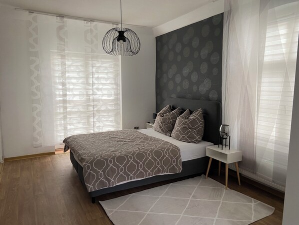 3 bedrooms, free WiFi, bed sheets