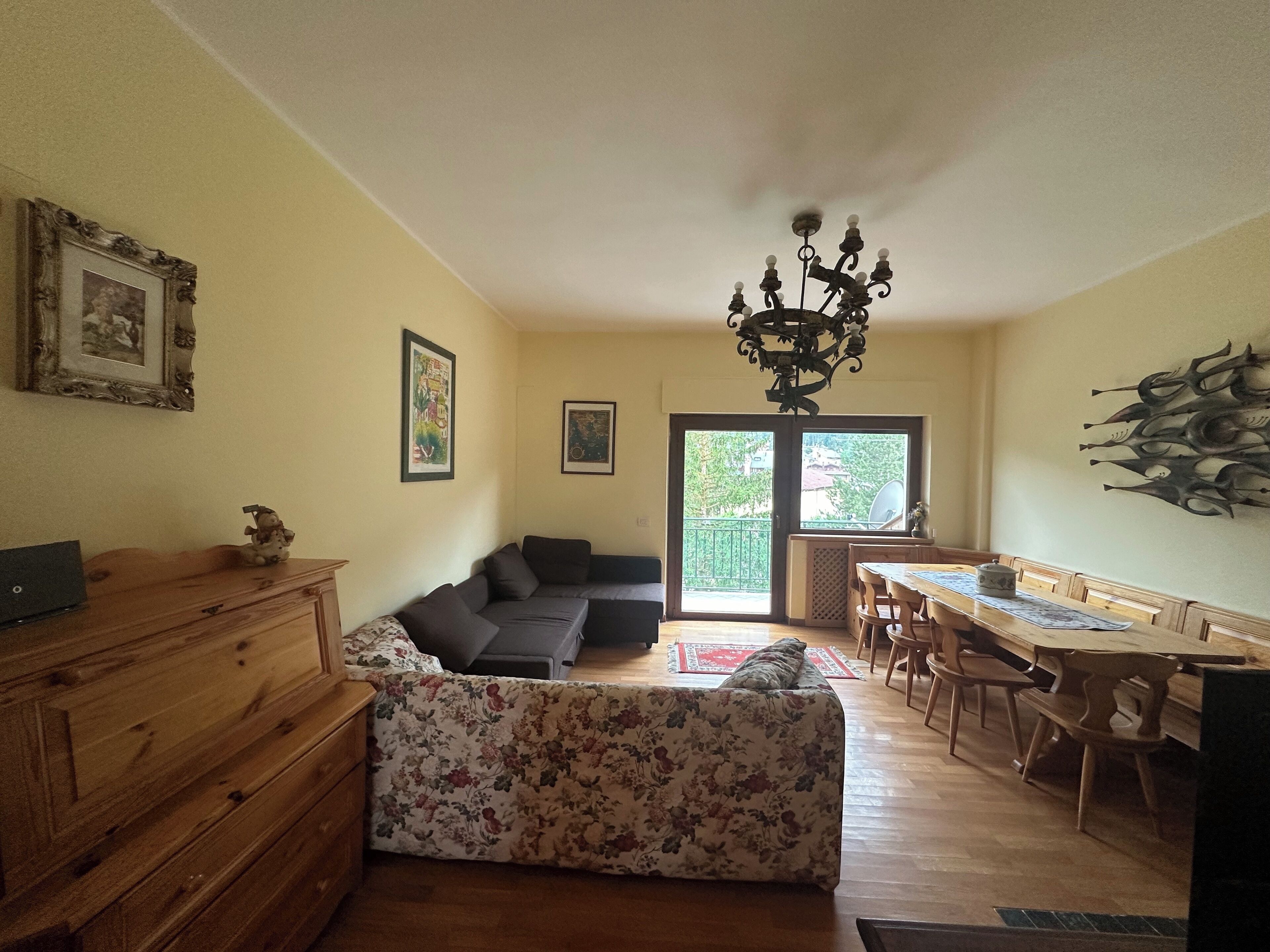 TV connectée, cheminée