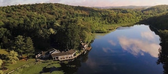 Private 37 Acre Lake Estate on 164 Acres - 11 BR