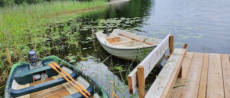 Båtar