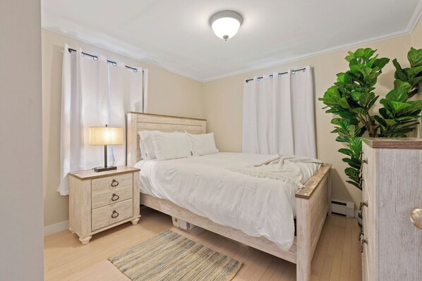 1 bedroom, free WiFi, bed sheets