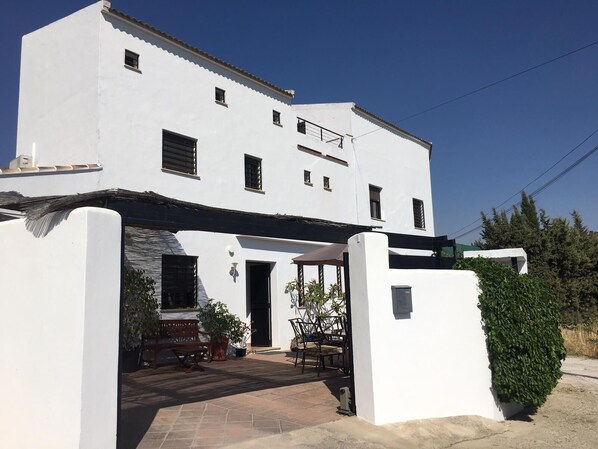 Exterior - Unique 4 Bedroom Home overlooking the Grazelema mountains (Algodonales)