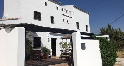 Unique 4 Bedroom Home overlooking the Grazelema mountains