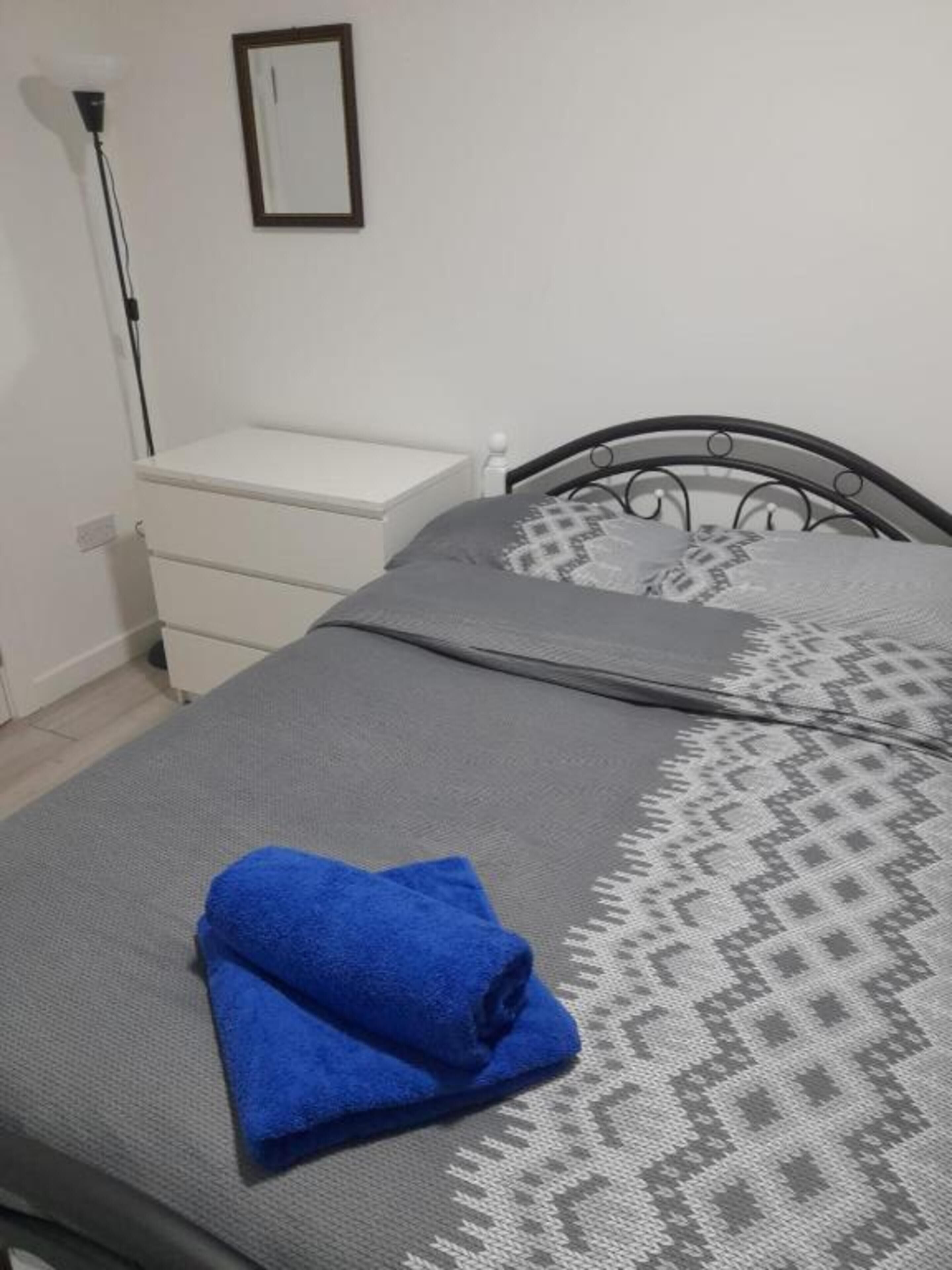 Compact Double Room | 熨斗/熨板