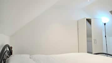 Deluxe Double Room | Iron/ironing board