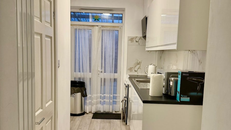 Baraka House Royal Victoria London by OYO