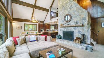 TV connectée, cheminée