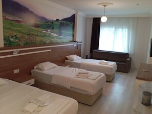 Desk, free WiFi - LAROK HOTEL (Akçaabat)