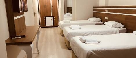Economy Triple Room | Free WiFi