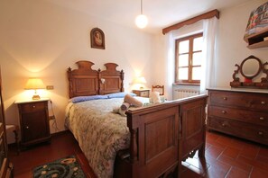 3 bedrooms, free WiFi - Beautiful  villa for 6 guests with WIFI, private pool, TV and pets allowed (Pascoso)
