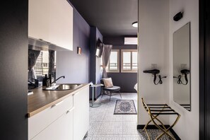 Estudio, balcón | Tabla de planchar con plancha y wifi gratis