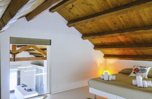 5 bedrooms, iron/ironing board, travel crib, free WiFi - Beautiful private villa for 9 guests with A/C, WIFI, private pool and TV (Marsala)