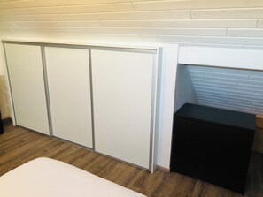 2 Schlafzimmer, Schreibtisch, kostenloses WLAN, Bettwäsche