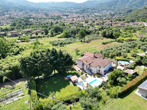 Exterior - Villa with private pool, WIFI, A/C, TV, veranda, pets allowed, panoramic view, close to Viareggio (Camaiore)