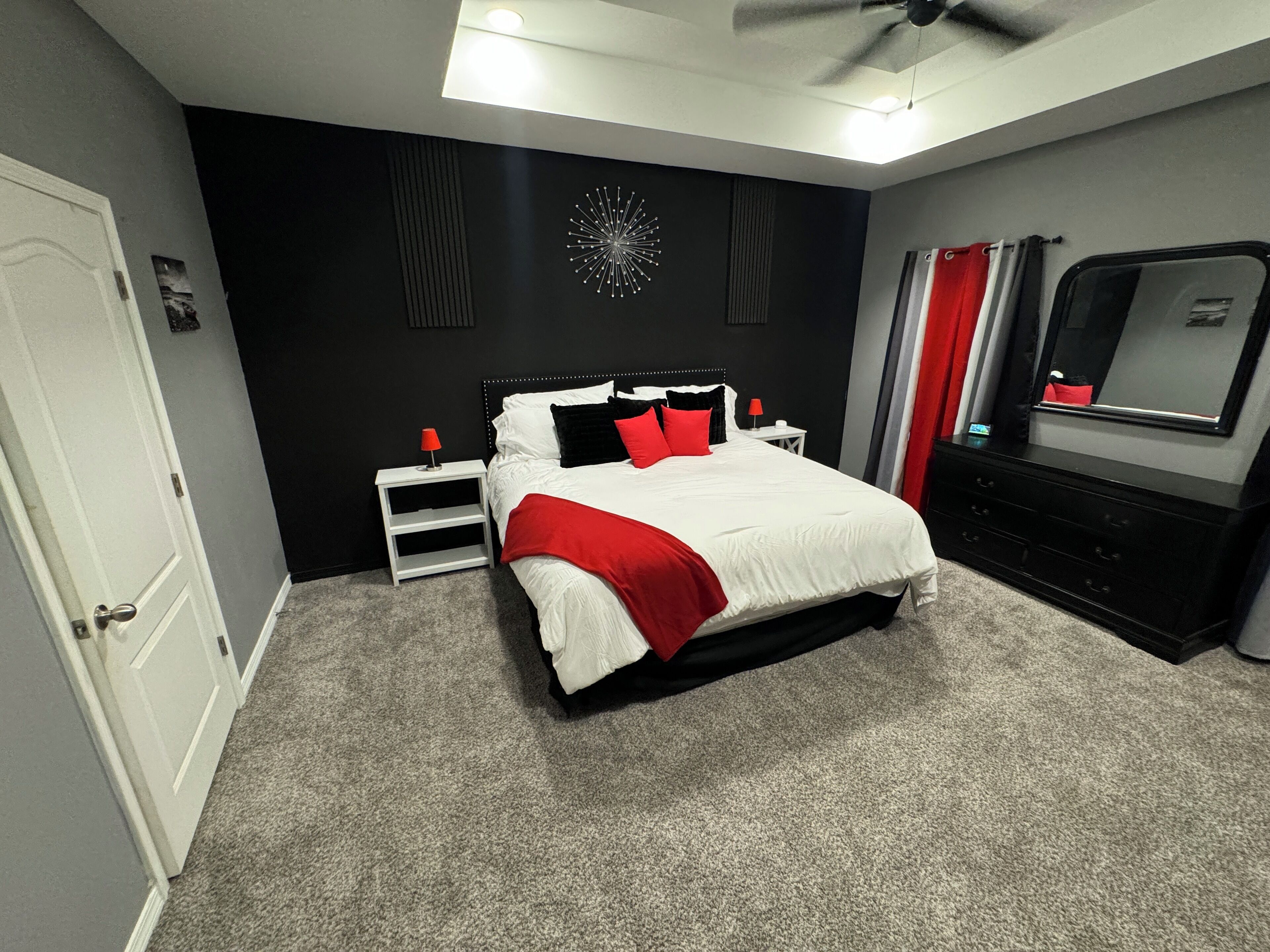 4 bedrooms, iron/ironing board, free WiFi, bed sheets