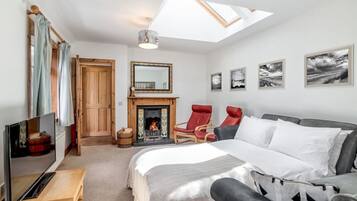 2 Schlafzimmer, BĂŒgeleisen/BĂŒgelbrett, Reisekinderbett, WLAN