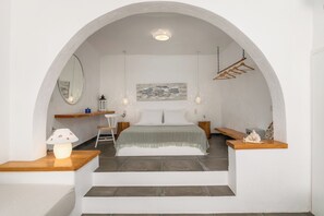 Honeymoon Quadruple Room, Patio, Sea View | In-room safe, individually decorated, individually furnished - FANI DREAM SUITE 2&3 By Vilos Suites (Milos)