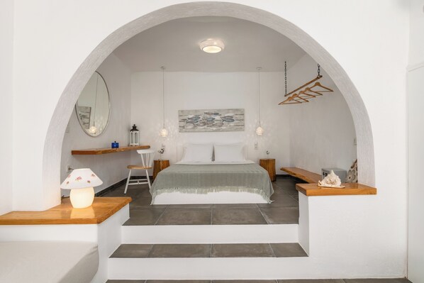 Honeymoon Quadruple Room, Patio, Sea View | In-room safe, individually decorated, individually furnished - FANI DREAM SUITE 2&3 By Vilos Suites (Milos)